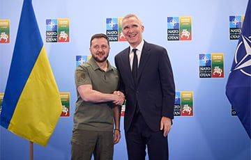 Зеленский встретился со Столтенбергом на саммите НАТО в Вильнюсе