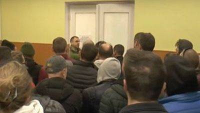 Мобилизация в Украине продолжается: кто из мужчин может выехать за границу, пояснение адвоката