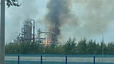 На химзаводе в России вспыхнул пожар