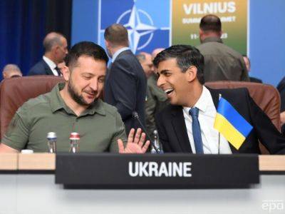 Сунак заявил, что Зеленский неоднократно благодарил британцев за военную помощь Украине, один раз даже "трогательно"