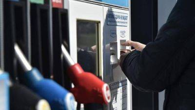 В ФАС заявили о невозможности признания цены на бензин монопольно завышенной