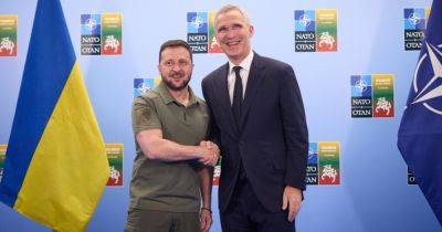 Украина получила "четкий сигнал": у Зеленского оценили перспективы членства в НАТО