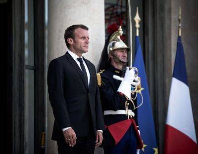Президенту Франции Эмануэлю Макрону прислали по почте отрезанный палец - СМИ