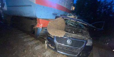 ДТП с авто и поездом в Черниговской области: в больнице умер еще один ребенок