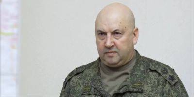 В Москве продолжают держать под стражей Суровикина, всего были задержаны 13 высокопоставленных военных — WSJ
