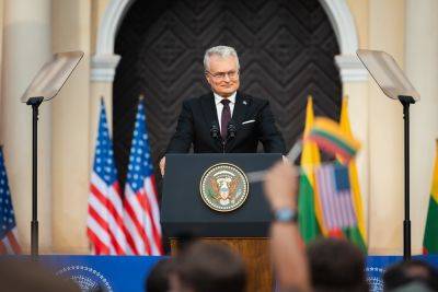 Президент Литвы благодарит людей, соучастных в саммите в Вильнюсе: "Мы это сделали"