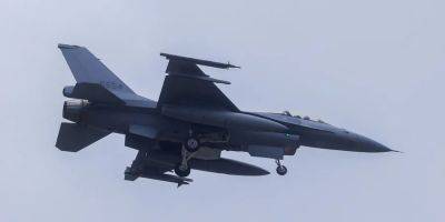 Десятки пилотов уже готовы начать тренировки на F-16 за рубежом — Игнат