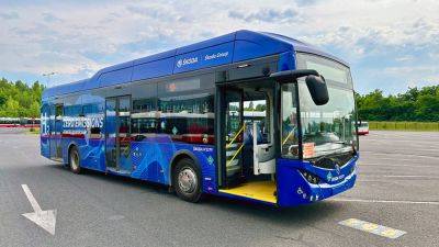 Первый в истории Праги водородный автобус начинает возить пассажиров