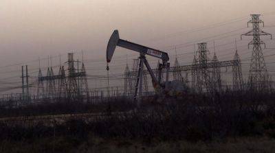 Крупнейшая нефтесервисная компания SLB останавливает поставки в Россию