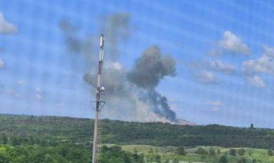 Луганск взрывы 16 июля - в городе слышны взрывы и детонация, поднялся столб дыма - фото и видео