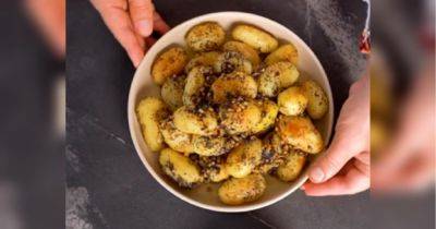 Молодая картошка со шкварками и маком: старинный рецепт, удививший звезду «Мастер Шефа»