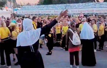 На «Славянском базаре» в Витебске монахини подрались с музыкантами