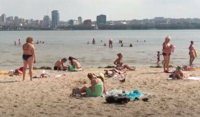 О пляжах в Киеве забудьте: купаться категорически запретили – какие в списке опасных