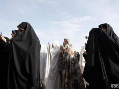 Амини Махсы - Иран вернул на улицы патруль полиции морали для контроля за ношением хиджаба женщинами - gordonua.com - Украина - Израиль - Иран - Тегеран - Курдистан