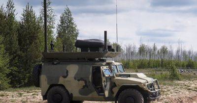 Захватчики несут потери: ВСУ уничтожили мобильный РЭБ оккупантов "Леер-2" (видео)