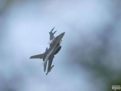 США заверили, что разрешат европейским странам начать обучение украинских летчиков на F-16