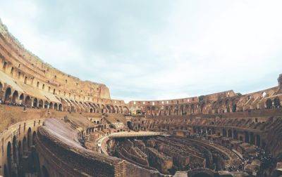 В Италии третий раз за несколько недель повредили Колизей