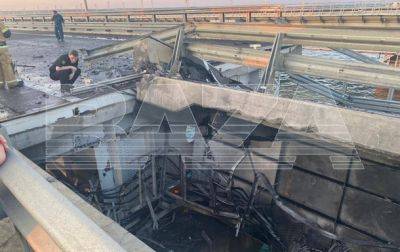 Появились фото и видео разрушений Крымского моста