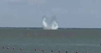 "Штурмовик торчит из воды": в Азовское море возле Ейска упал российский Су-25 (видео)