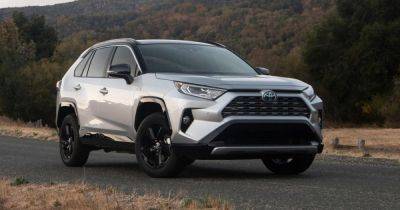 Популярный кроссовер Toyota RAV4 отзывают из-за заводского дефекта - focus.ua - США - Украина