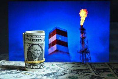 Bloomberg: эпохе сильного доллара конец, рынок ждет роста цен на нефть