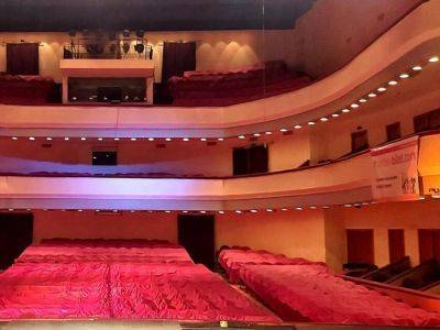Харьковскому театру "Березиль" урезали финансирование, а возмещение зарплат возложили на страну-агрессор
