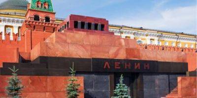 Бросил коктейль Молотова: в Москве мужчина пытался поджечь мавзолей Ленина — соцсети