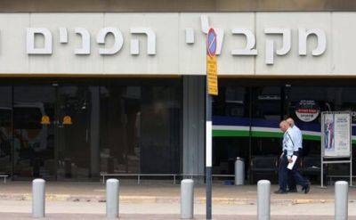 Иск граждан Украины: суд в Израиле запретил просмотр телефонов туристов в аэропорту