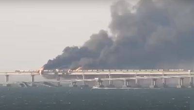 Удар по Крымскому мосту: эксперт рассказал, какими средствами была нанесена атака
