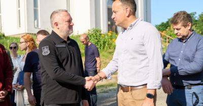 Премьер Ирландии прибыл в Украину: посетил Бучу