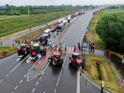 Польские фермеры планируют снова перекрыть пункт пропуска "Дорогуск" на границе с Украиной