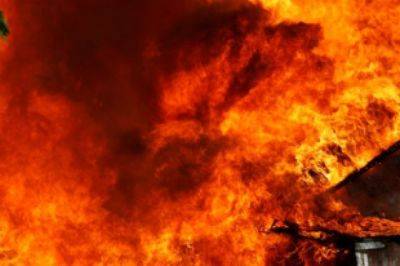 Пожар в Мариуполе в ДК Металлургов - фото и видео 19 июля