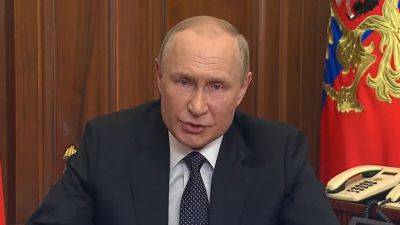 Путина уже подбрасывает на стуле: чем так важен Крымский мост для Кремля