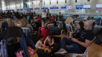 Коллапс в Бен-Гурионе: задержки рейсов, очереди, нехватка персонала