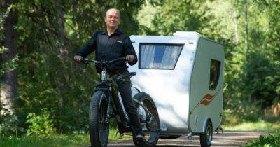 В Финляндии представили компактный дом на колесах для велосипедов (видео)