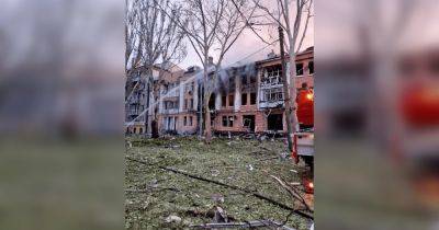 "Прилеты", пожары и десятки пострадавших: подробности ночной атаки на Одессу и Николаев (видео)