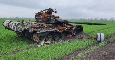 Украинские бойцы с помощью дрона уничтожили танк Т-90 россиян под Бахмутом (видео)