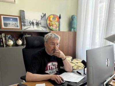 За восемь часов до обнародования заявления Ткаченко не планировал увольняться и собирался общаться со всеми критиками
