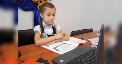 «Мечтает купить для воинов HIMARS»: школьница из Хмельницкого пишет сказки, чтобы помогать ВСУ