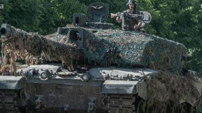 Десантники ВСУ показали танк Challenger 2 в действии на фронте (видео)