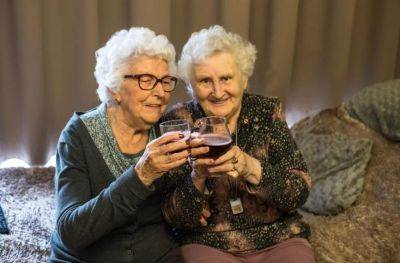 Растет зависимость от наркотиков и алкоголя среди пожилых людей