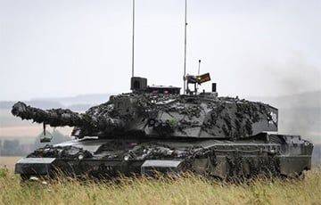 Оружие победы: украинские десантники впервые показали британский танк Challenger 2 в действии