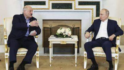 Лукашенко: "Нас стали напрягать вагнеровцы, хотят в Варшаву"
