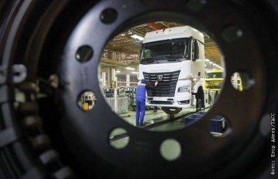 "КАМАЗ" приостановил выпуск грузовиков до 6 августа из-за корпоративного отпуска