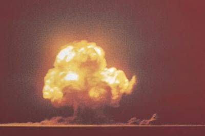 «‎Оппенгеймер» в реальности: первое в мире испытание ядерного оружия Тринити «покрыло» радиоактивными осадками 46 штатов США