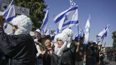 Срочная новость. Парламент Израиля принял ключевые положения судебной реформы