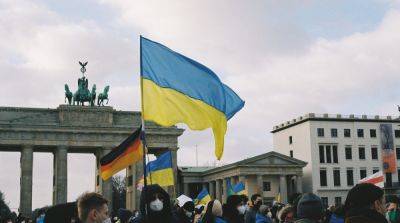 Беженцы в Германии – сколько украинцев не будут возвращаться – озвучена цифра