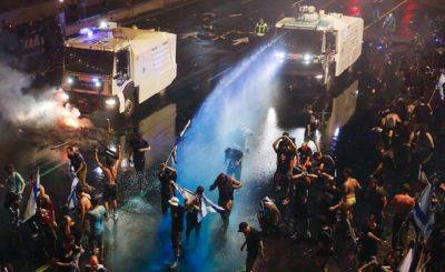 Ожесточенные беспорядки в Тель-Авиве, костры на шоссе Аялон