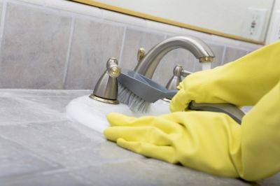 Чем отчистить ржавчину в ванной – помогут перекись водорода и нашатырный спирт - домашние лайфхаки - apostrophe.ua - Украина