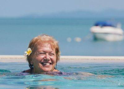 Врач сообщил, что нельзя делать пожилым людям при отдыхе на воде